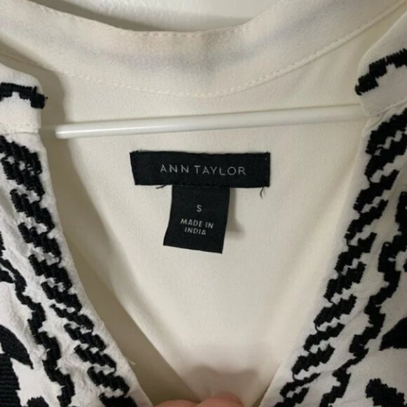 Ann Taylor Embroidered Dress - Picture 3 of 5